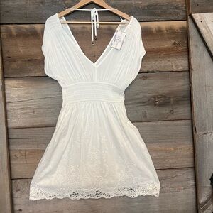 White Lace V-Neck Dress
